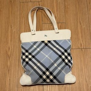 Burberry blue tote